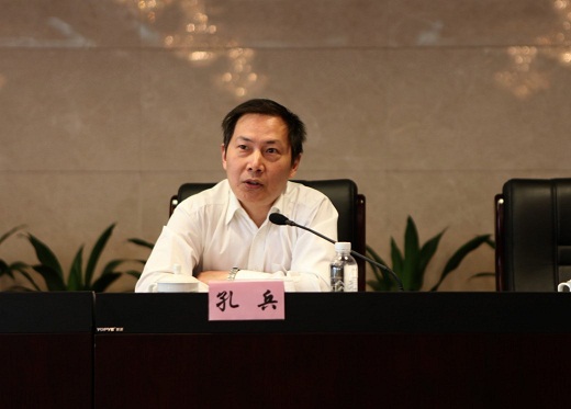 张福来副总经理和赵福堂会计师,陕西证监局孔兵副局长和王晓辉处长